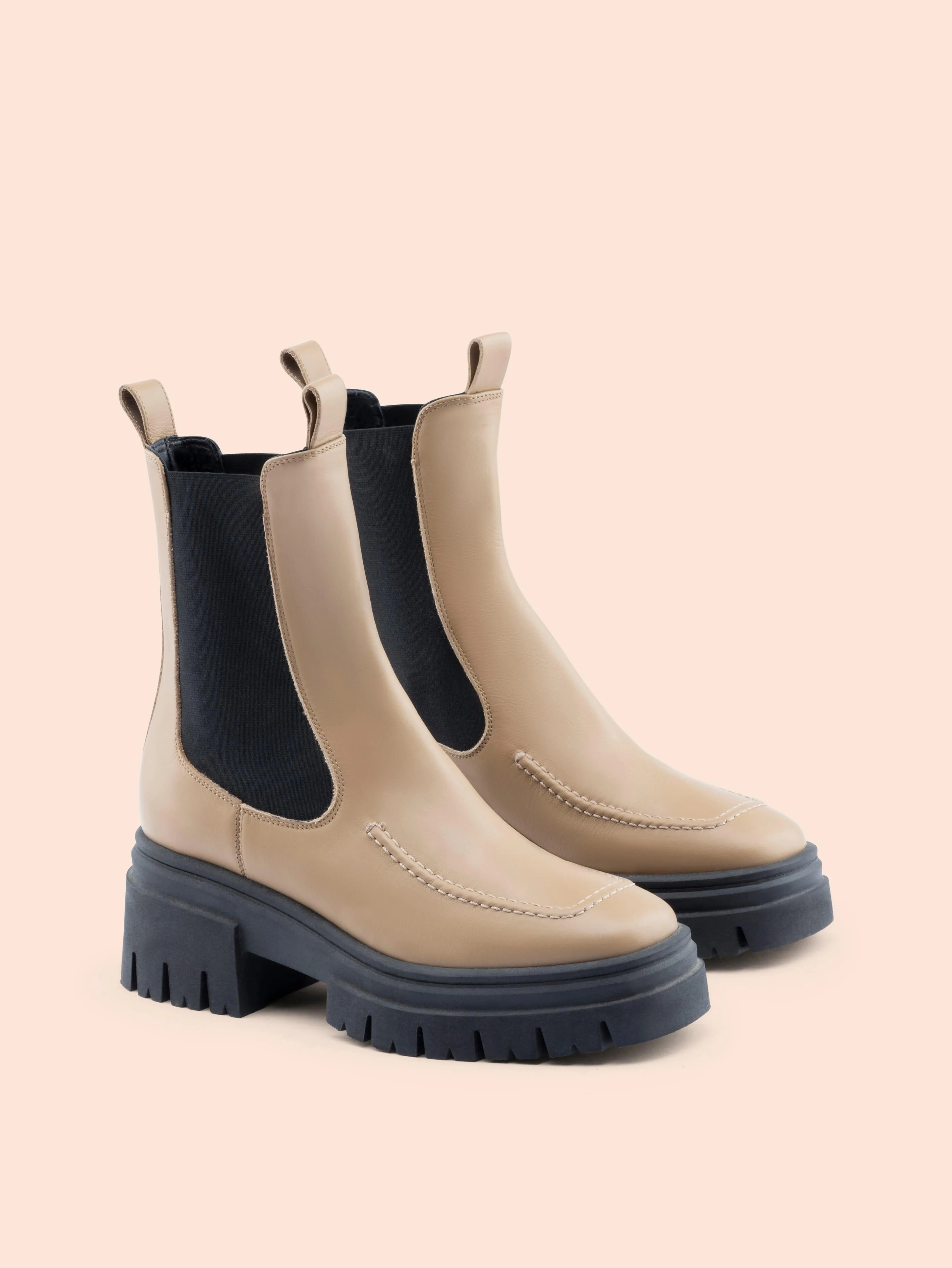 Biella Camel Boot