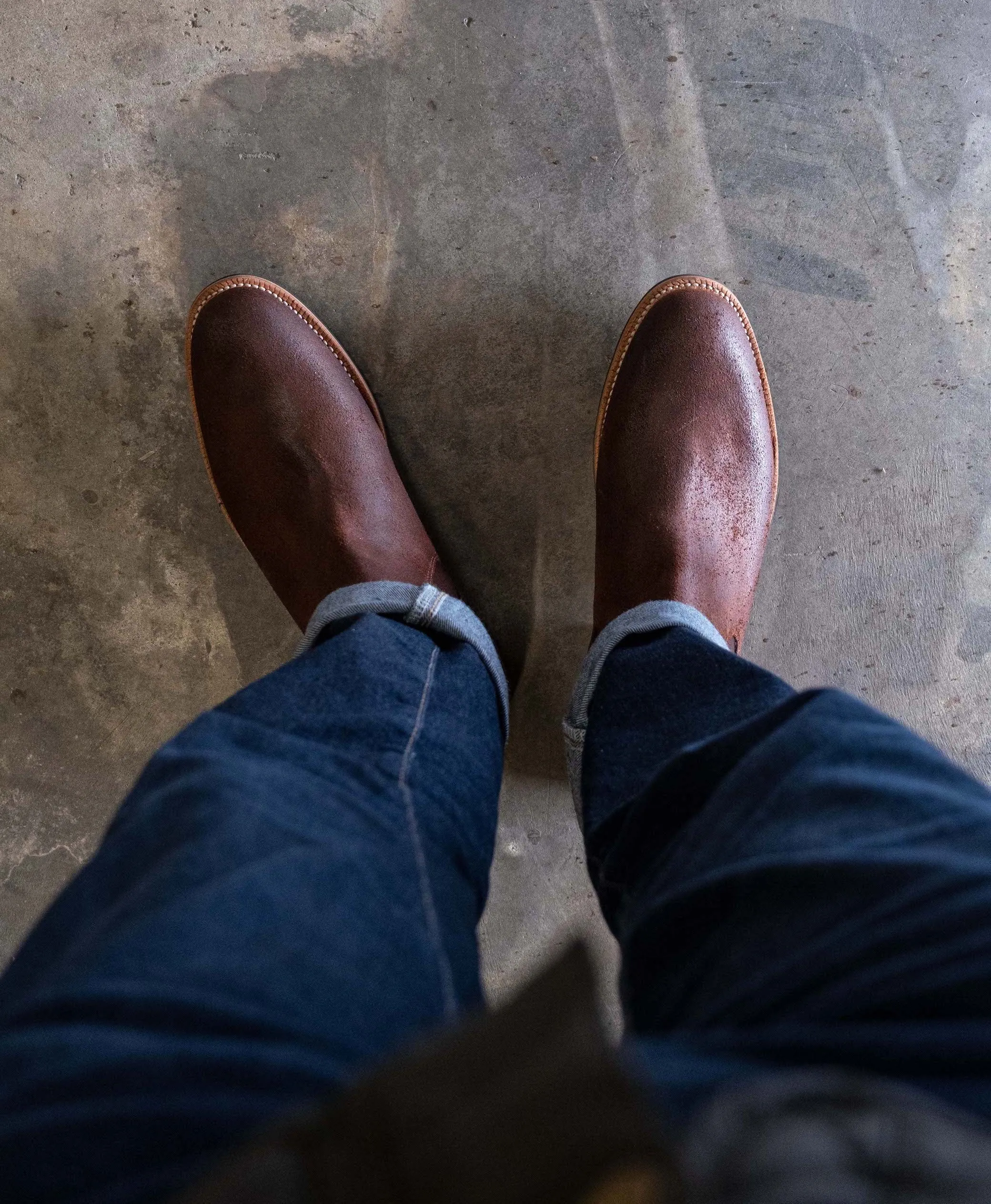 Chelsea Boot - Dark Oak Roughout