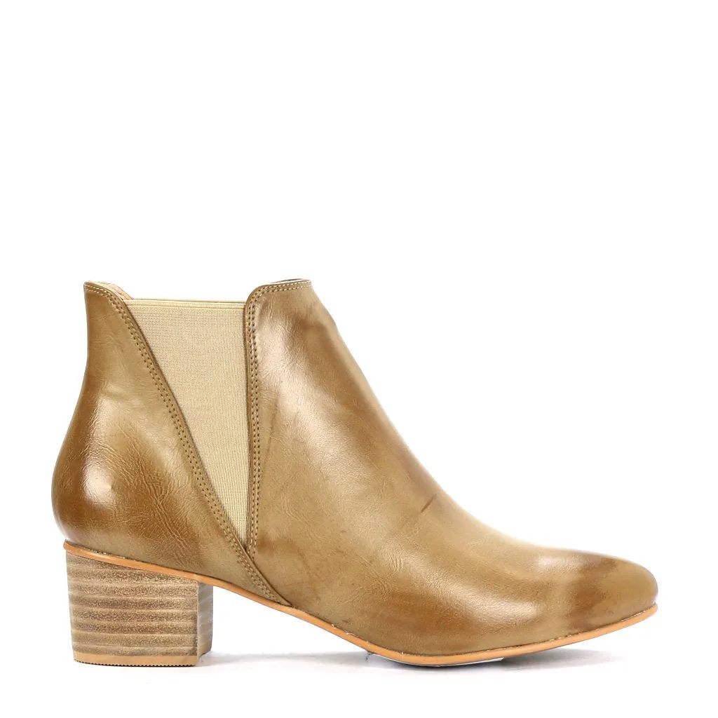 Clarin Ankle Boots