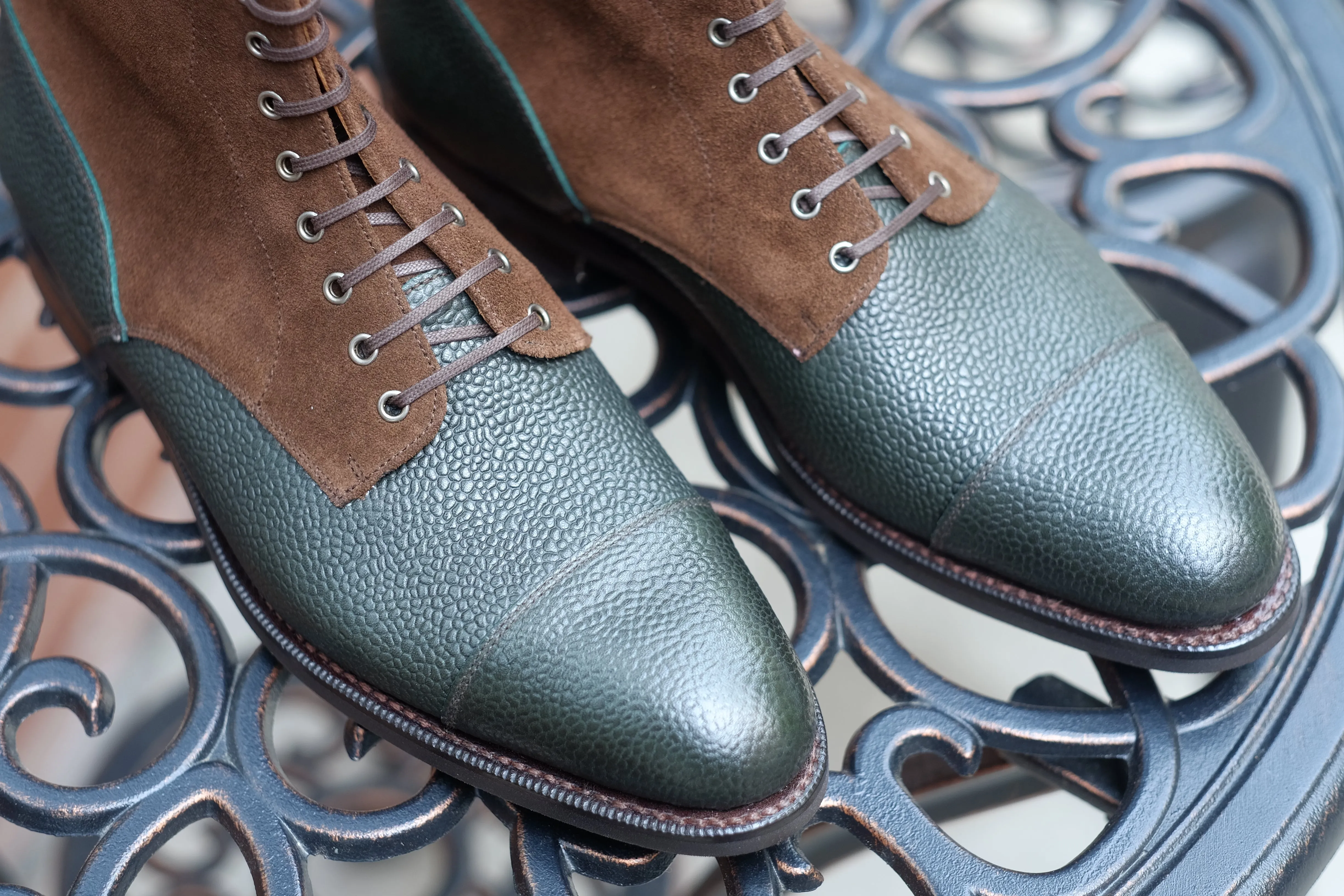 Delridge - MTO - Dark Green Grain / Dark Brown Suede - Aged Silver Eyelets (No Speedhooks)- TMG Last - Rugged Rubber Sole